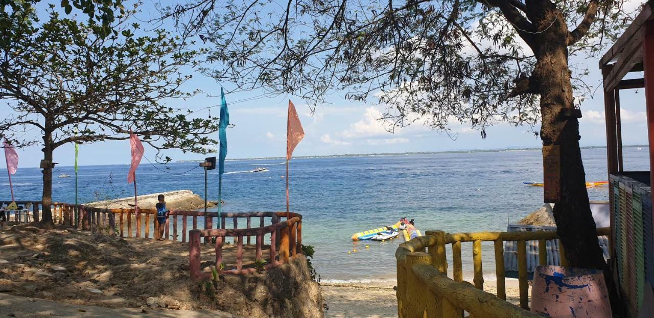 Mactan Newtown Condo With Garden And Ocean View 8Newtown Blvd Isla de Mactán Exterior foto