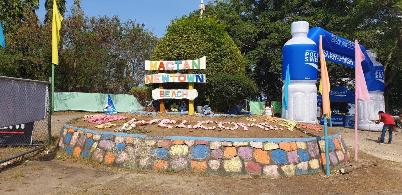 Mactan Newtown Condo With Garden And Ocean View 8Newtown Blvd Isla de Mactán Exterior foto