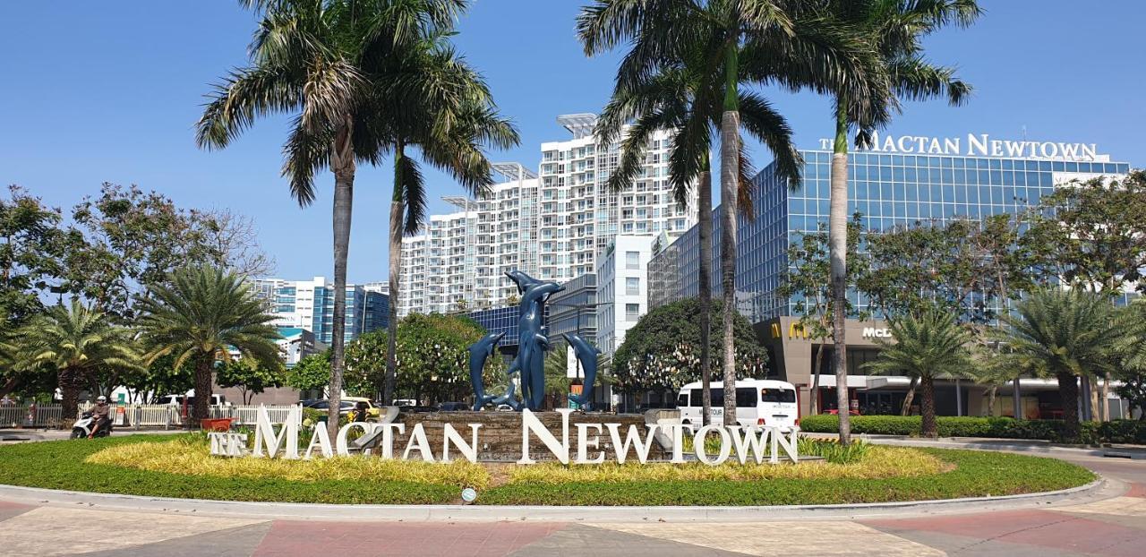 Mactan Newtown Condo With Garden And Ocean View 8Newtown Blvd Isla de Mactán Exterior foto